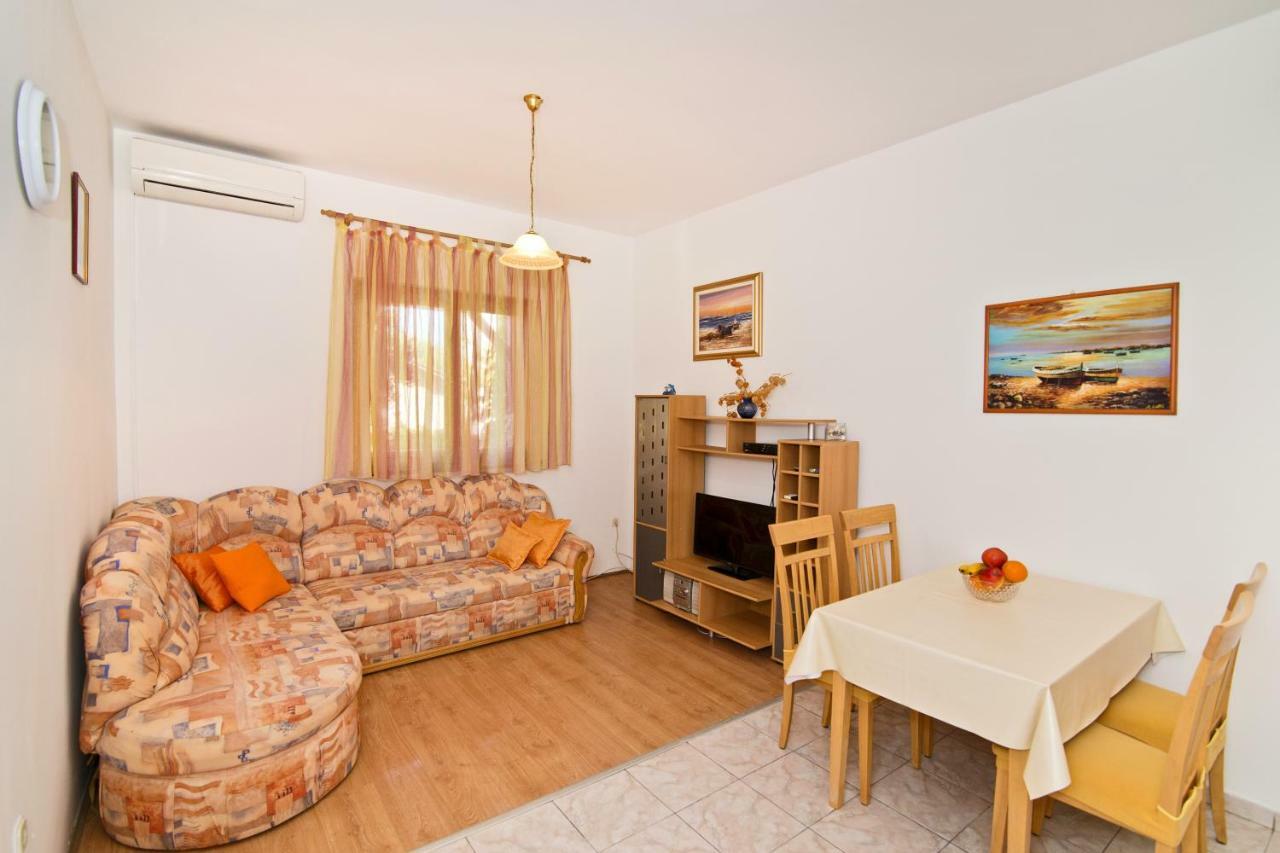 Apartment Sare เบทินา ภายนอก รูปภาพ